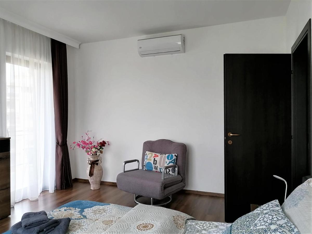 Aparthotel Laura Cluj-Napoca Buitenkant foto
